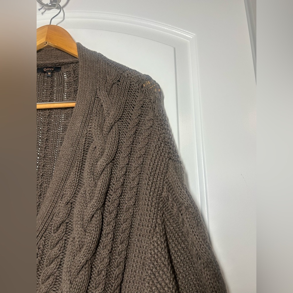 Quince Organic Cotton Oversized Cable Knit Cardigan Brown Size M 90s chic cozy - Picture 9 of 15